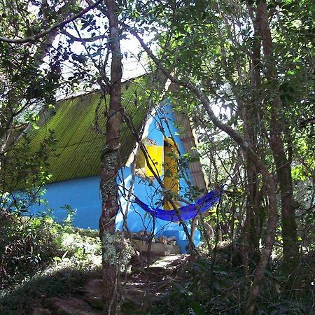 小木屋城市卡麦尔旅馆 São Tomé das Letras 外观 照片