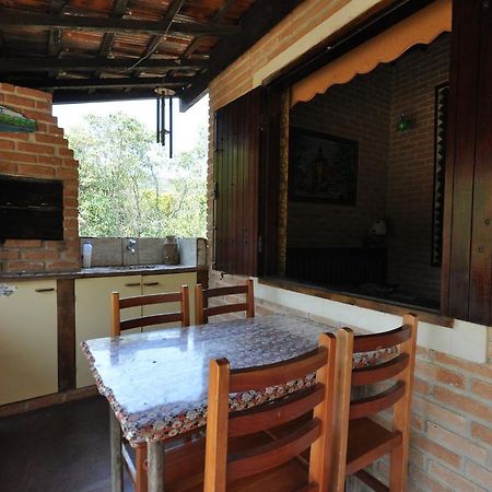 小木屋城市卡麦尔旅馆 São Tomé das Letras 外观 照片