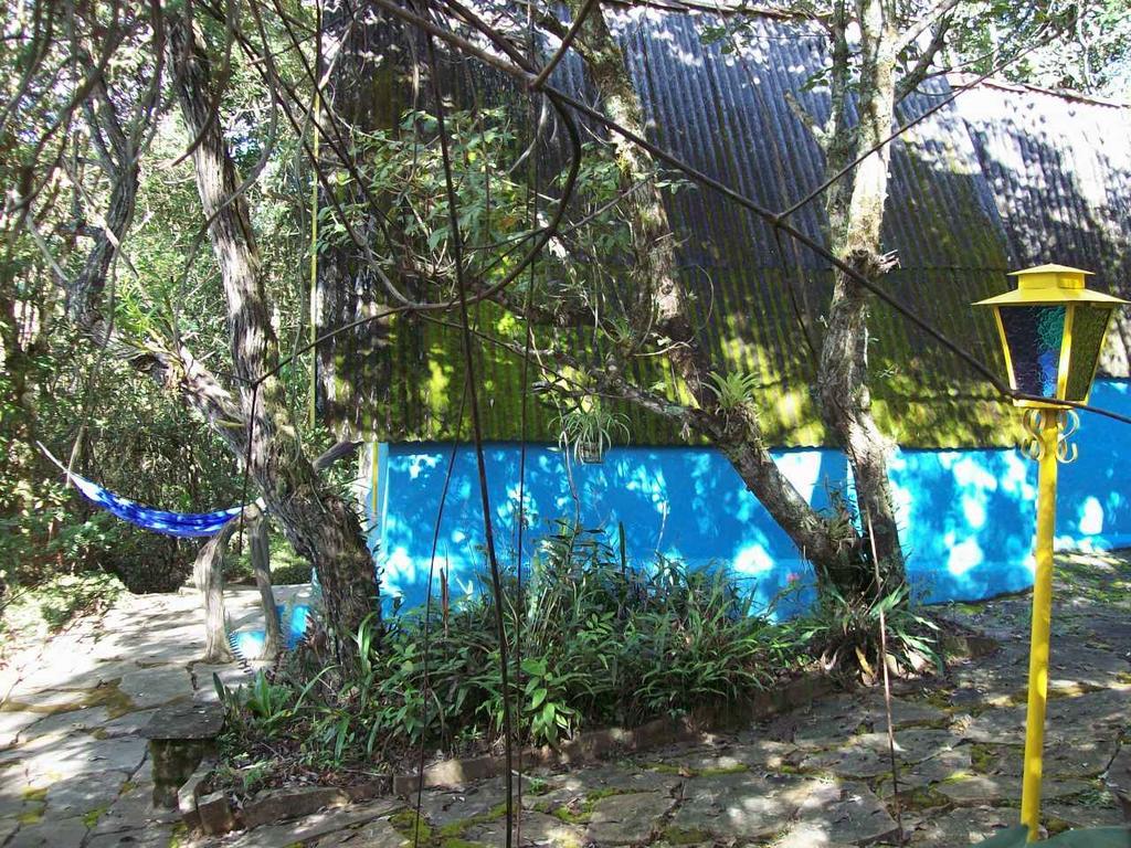 小木屋城市卡麦尔旅馆 São Tomé das Letras 外观 照片