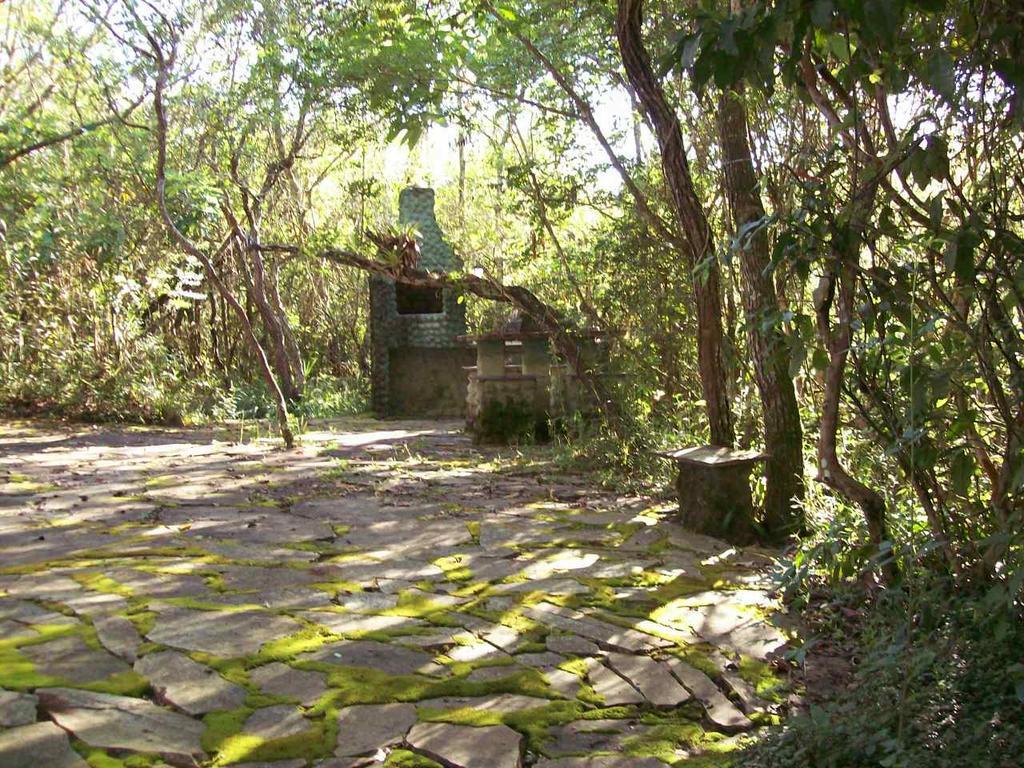 小木屋城市卡麦尔旅馆 São Tomé das Letras 外观 照片